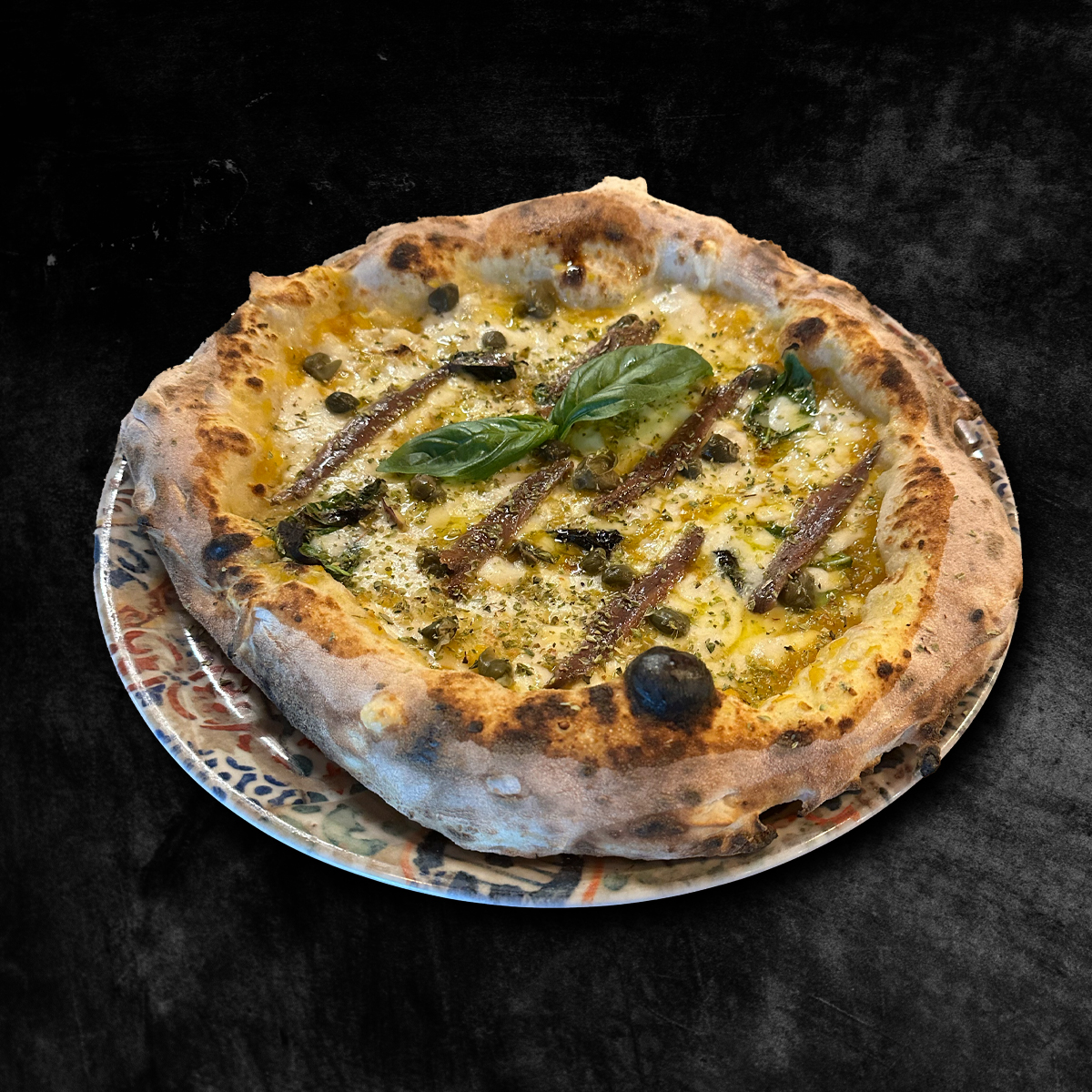 Ho Sbagliato la Napoli, pizza con alici, capperi e olive